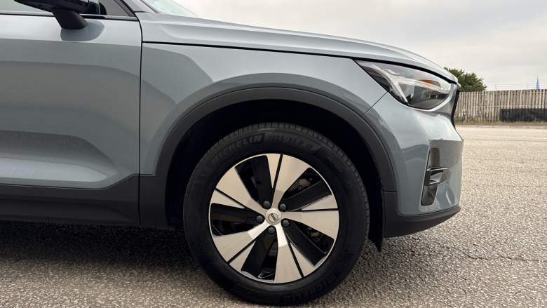 Volvo Xc40 1.5 T4 Recharge PHEV Plus Dark 5dr Auto Estate